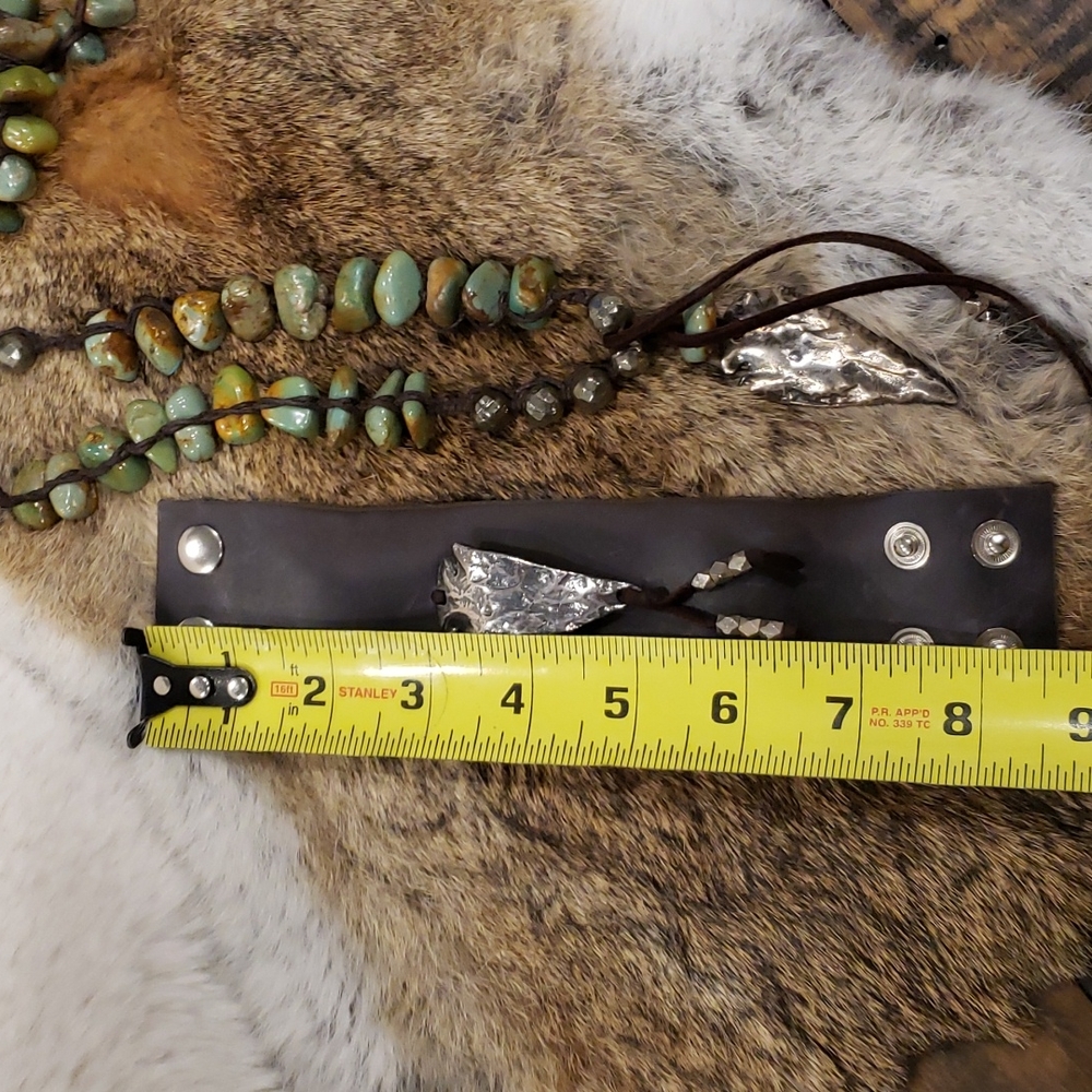 Leather Arrowhead Bracelet 😍 - Picture 7 of 8